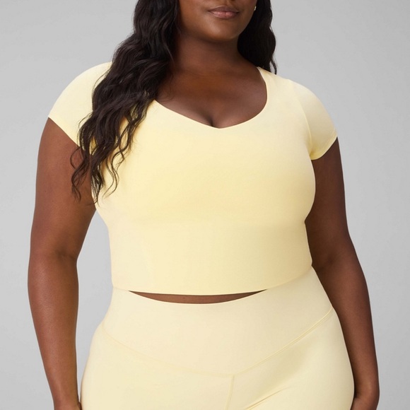 Fabletics Workout Set - Picture 5 of 8